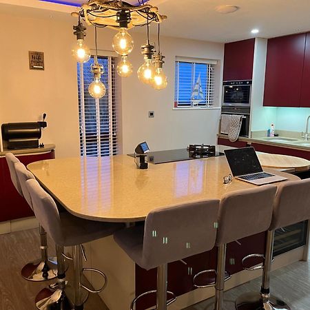 3 Bedroom Deganwy Sea View Beach House Ll31 Dış mekan fotoğraf