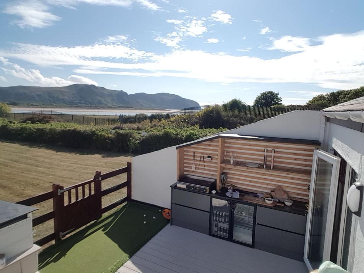 3 Bedroom Deganwy Sea View Beach House Ll31 Dış mekan fotoğraf